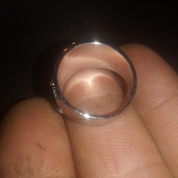 Ring - Picture 2 of 3